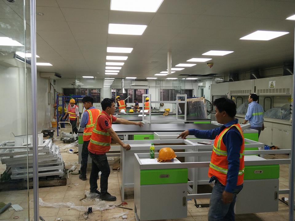 thi-cong-noi-that-phong-thi-nghiem