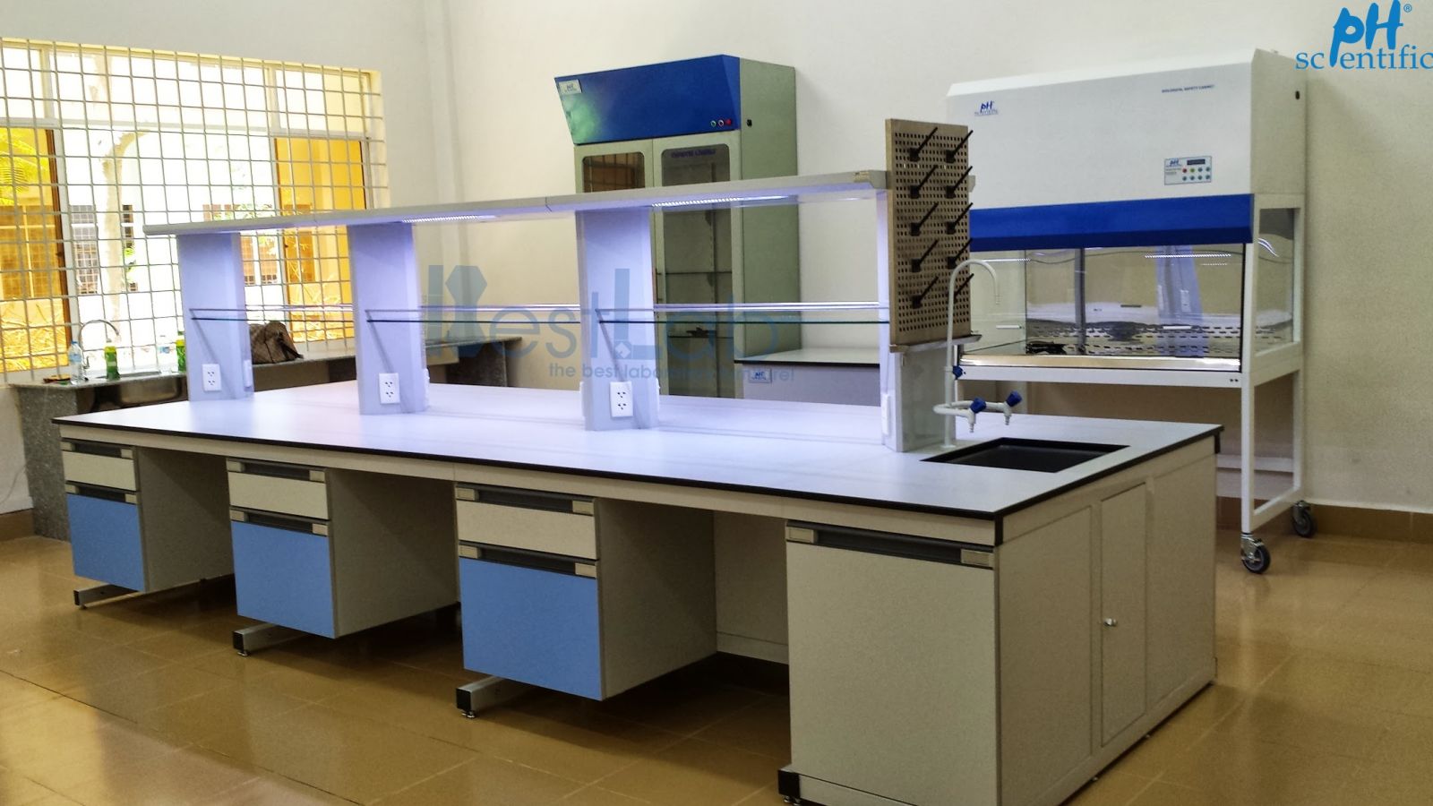 noi-that-phong-thi-nghiem-2