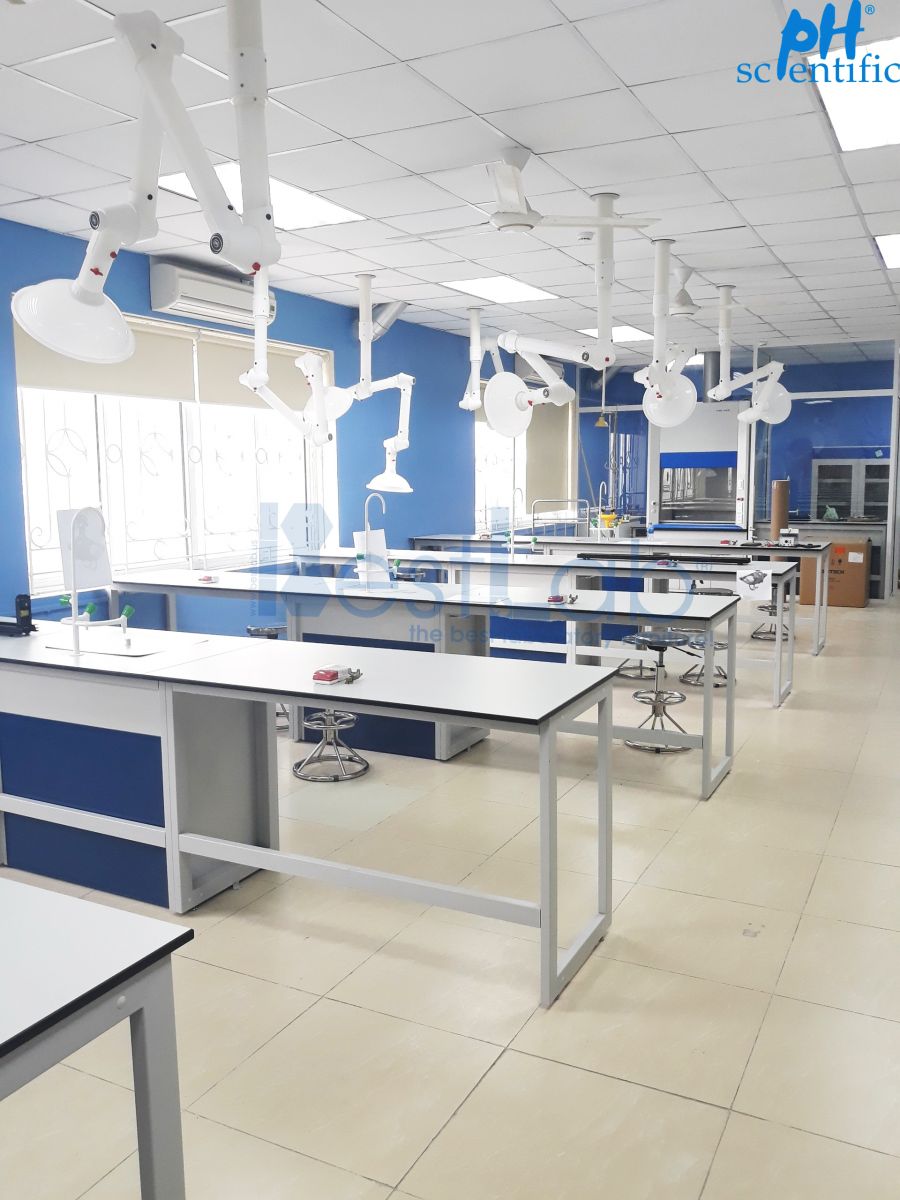 phong-thi-nghiem-truong-hoc