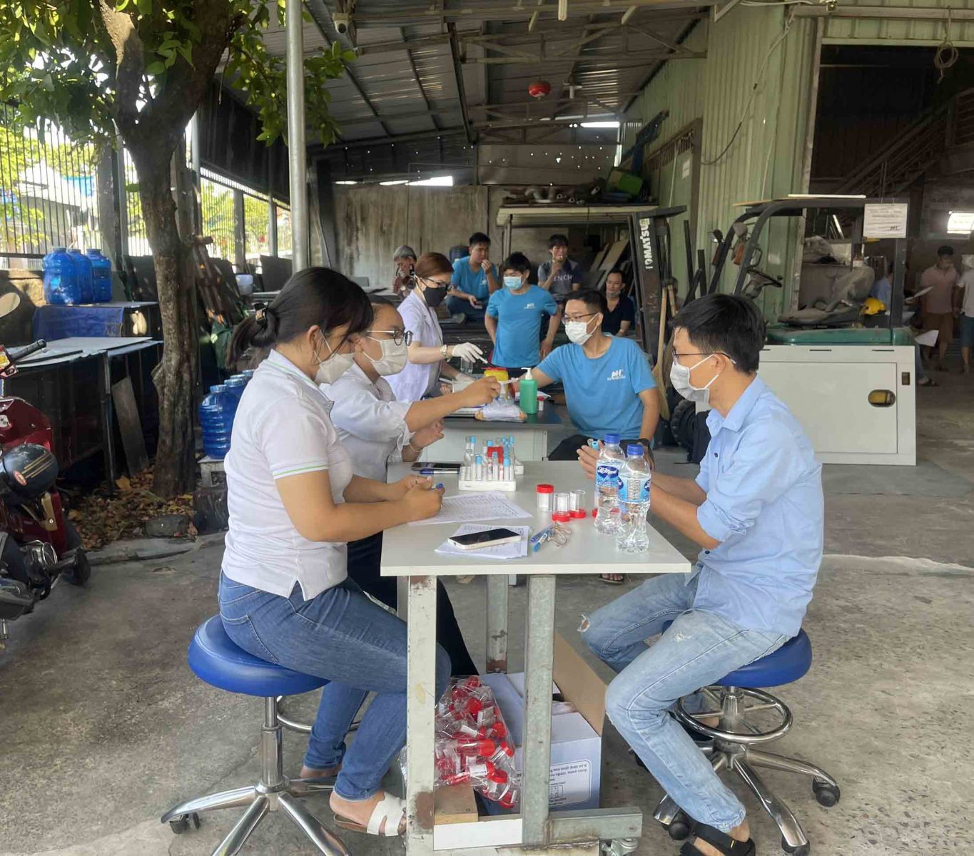 cong-ty-phuong-hai-thuc-hien-kham-suc-khoe-dinh-ky-cho-nhan-vien