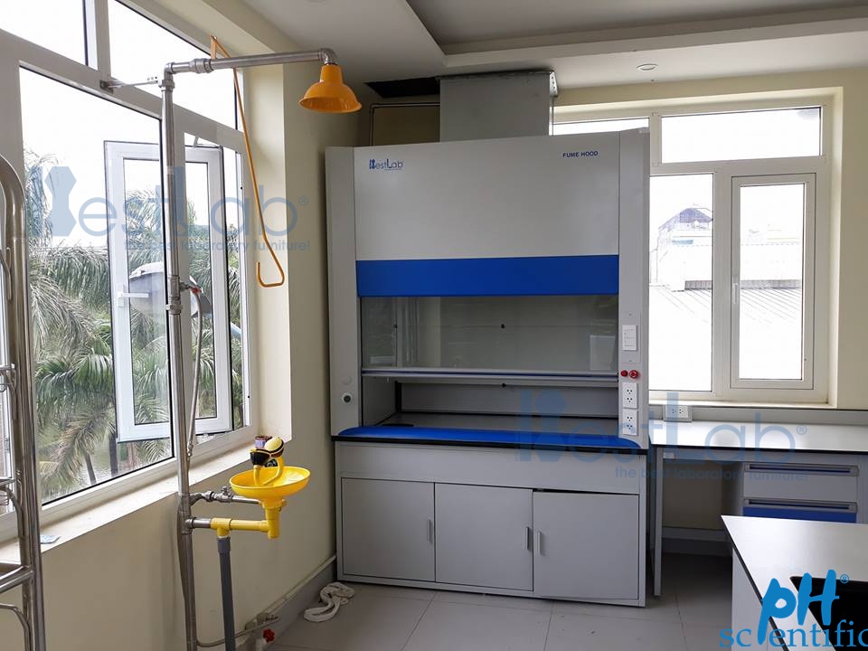 he-thong-tu-hut-khi-doc-va-voi-rua-tu-dong