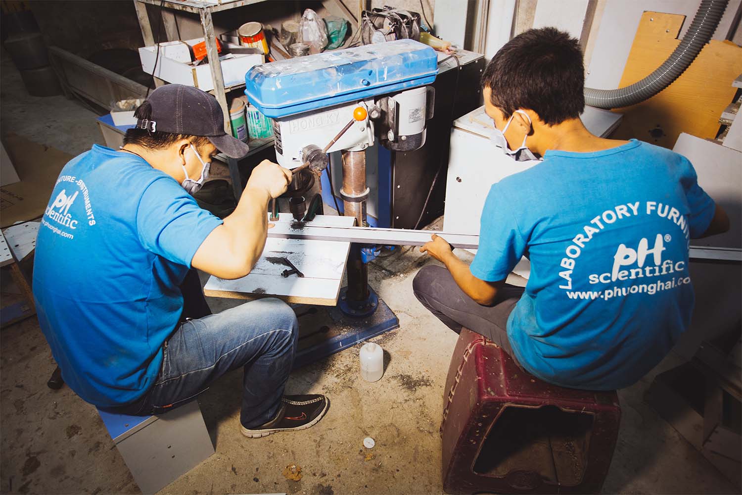 san-xuat-tu-dung-hoa-chat