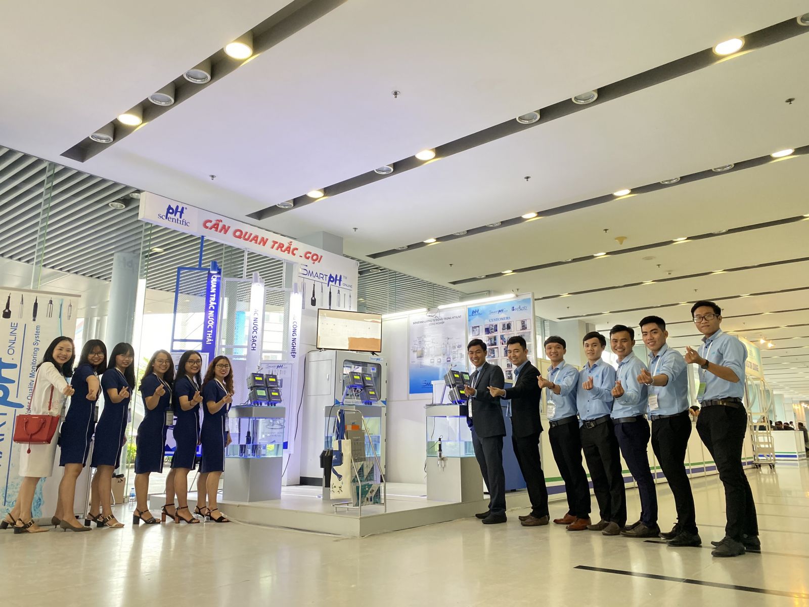 Phuong-Hai-tham-du-Techmart-Cong-nghe-sinh-hoc-2020